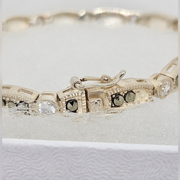 Sterling Silver Cubic Zirconia Accented Marcasite Crystal 7 1/4" Bracelet - Picture 9 of 9